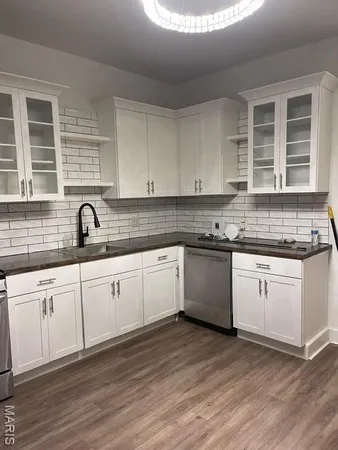 $310,000 | 463 Walsh Street, St. Louis, MO 63111