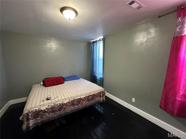 $310,000 | 463 Walsh Street, St. Louis, MO 63111