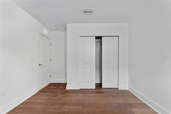$3,950 | 3015 West North B Street, Tampa, FL 33609