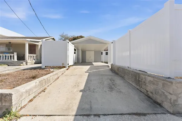 $3,950 | 3015 West North B Street, Tampa, FL 33609