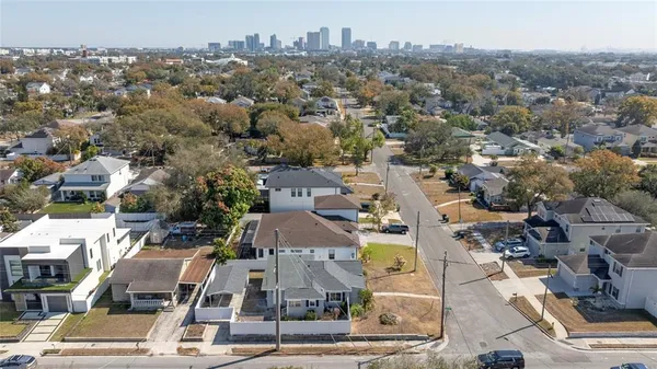 $3,950 | 3015 West North B Street, Tampa, FL 33609
