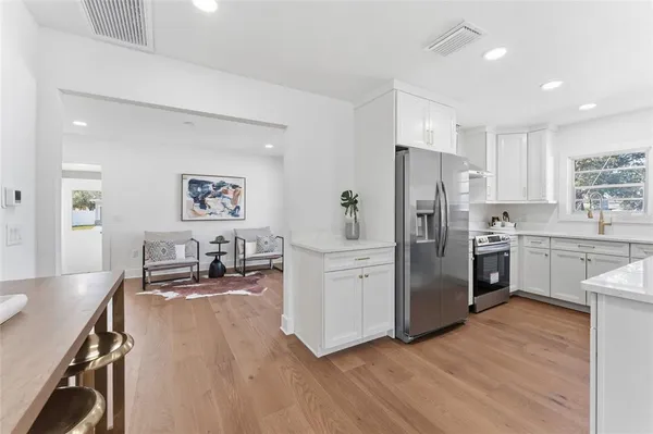 $3,950 | 3015 West North B Street, Tampa, FL 33609