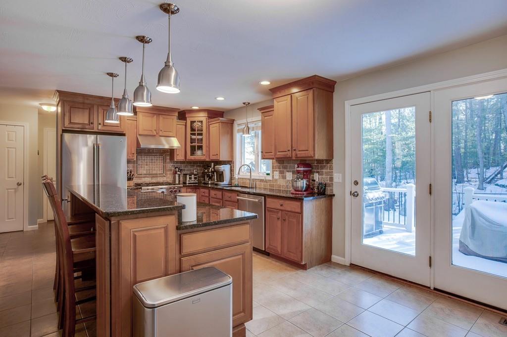 10 Maple Ridge Road Tyngsborough, MA 01879 - Photo 7 of 25