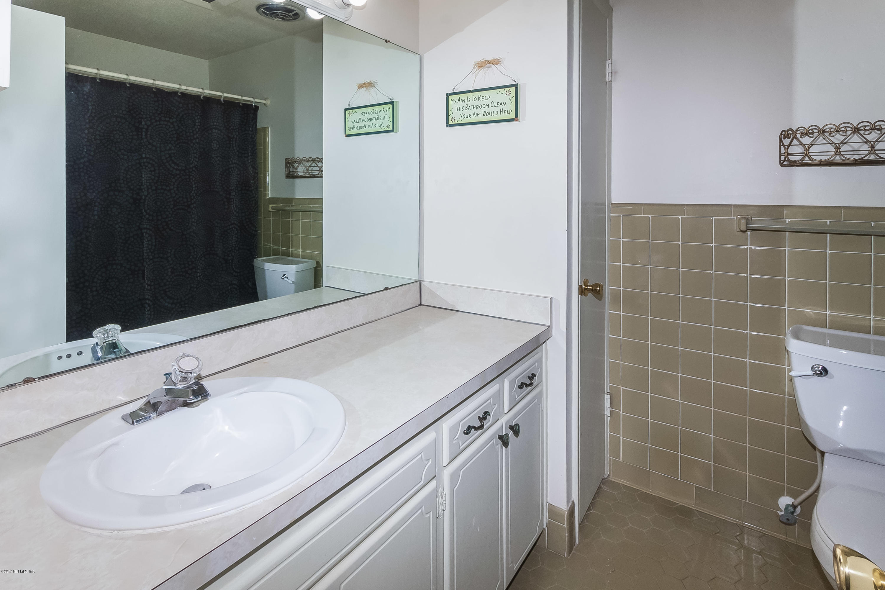 1306 Alderman Road East Jacksonville, FL 32211 - Photo 17 of 29 bathroom2