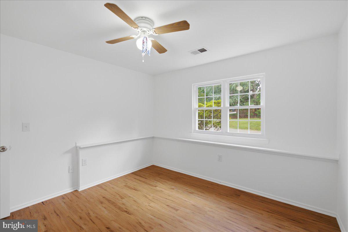 10598 Reed's Landing Circle Burke, VA 22015 - Photo 23 of 37