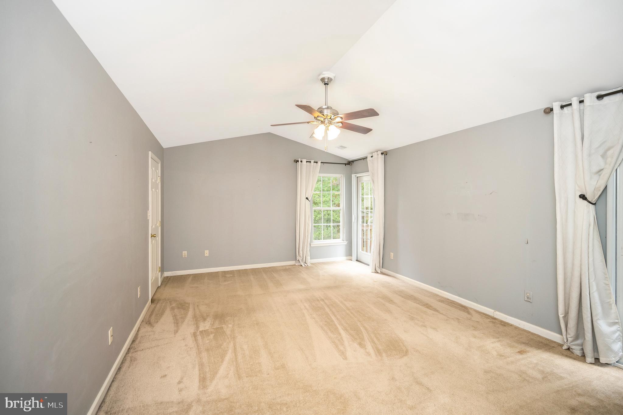 518 Monticello Circle Locust Grove, VA 22508 - Photo 24 of 59 Expansive primary bedroom