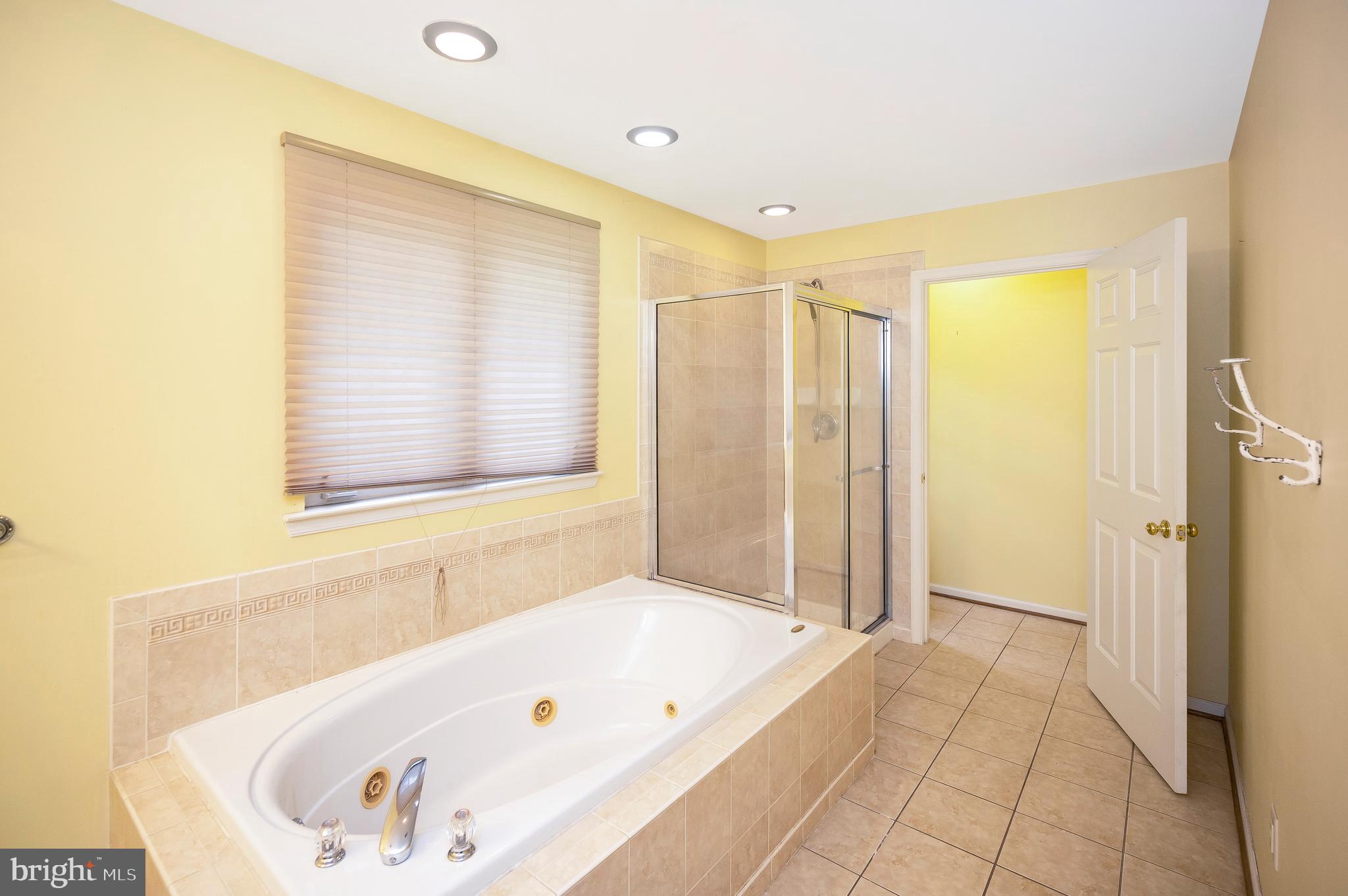 518 Monticello Circle Locust Grove, VA 22508 - Photo 30 of 59 Stall shower