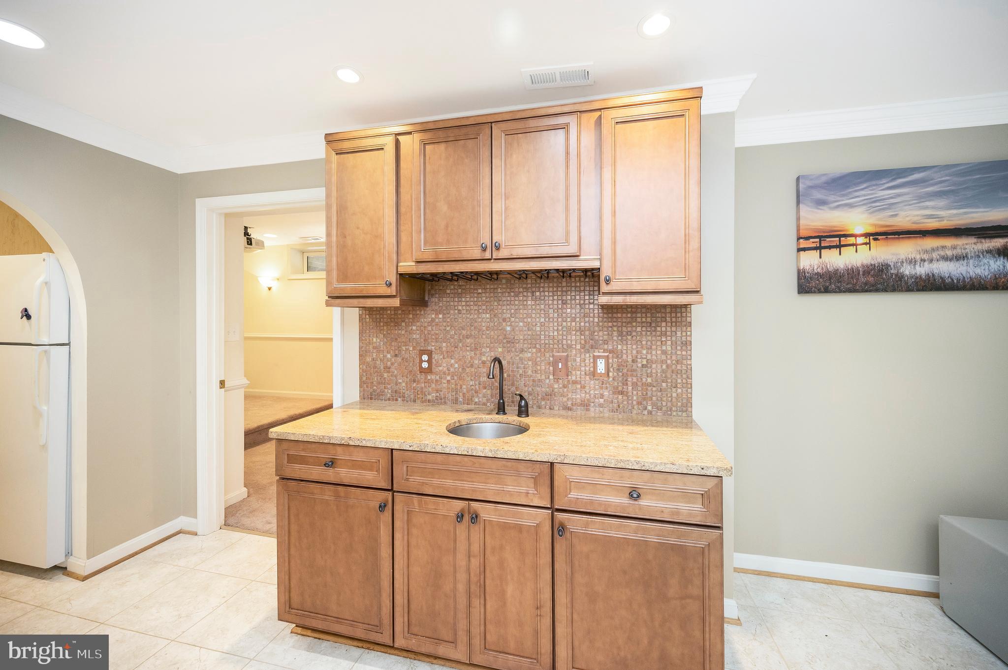 518 Monticello Circle Locust Grove, VA 22508 - Photo 33 of 59 Wet bar