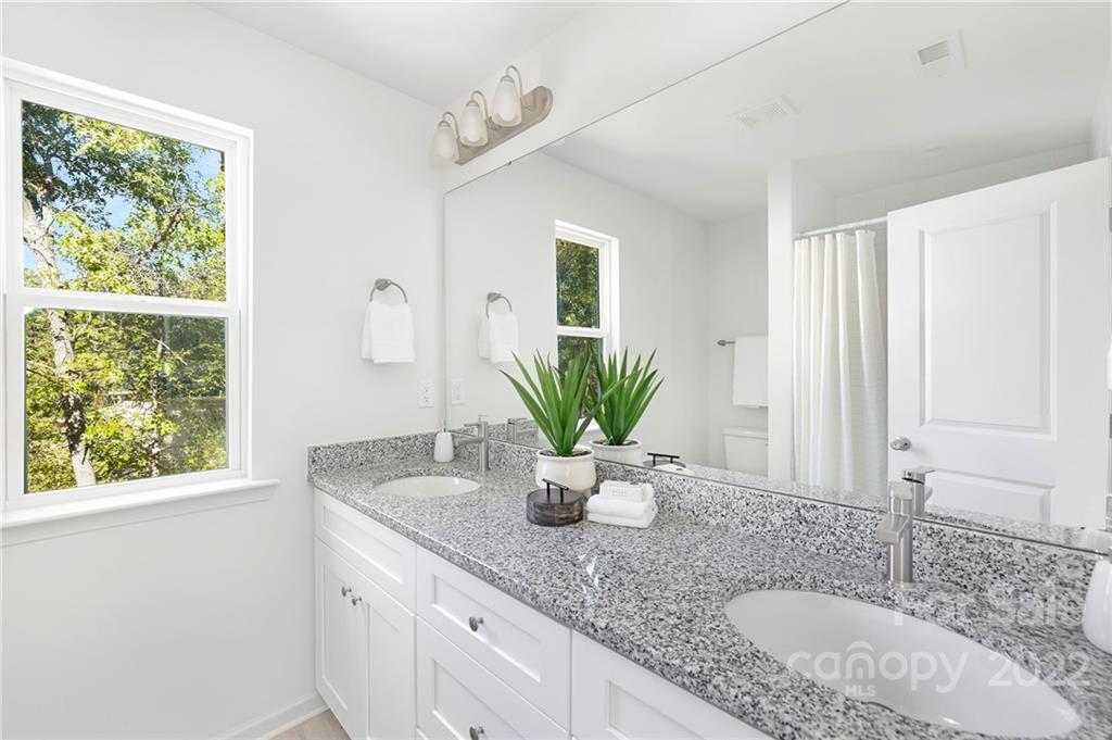 6906 Pear Tree Road Charlotte, NC 28216 - Photo 14 of 20 Gallery Image 14