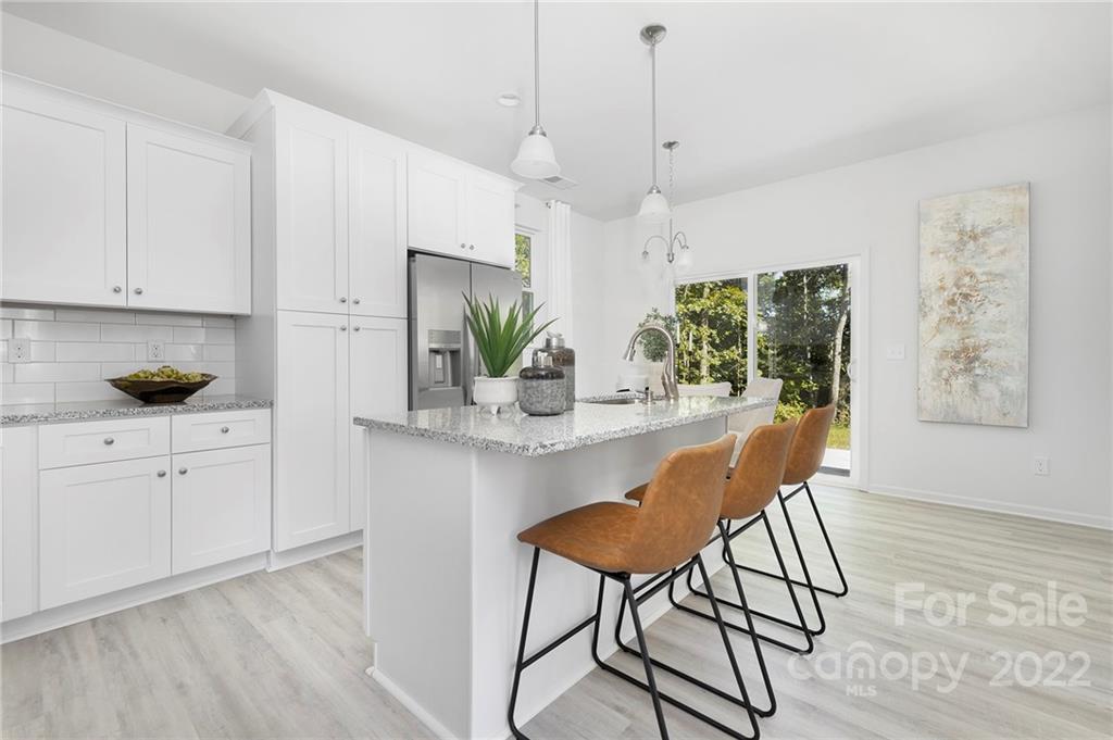 6906 Pear Tree Road Charlotte, NC 28216 - Photo 9 of 20 Gallery Image 9
