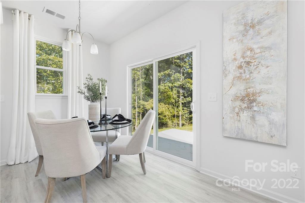 6906 Pear Tree Road Charlotte, NC 28216 - Photo 10 of 20 Gallery Image 10