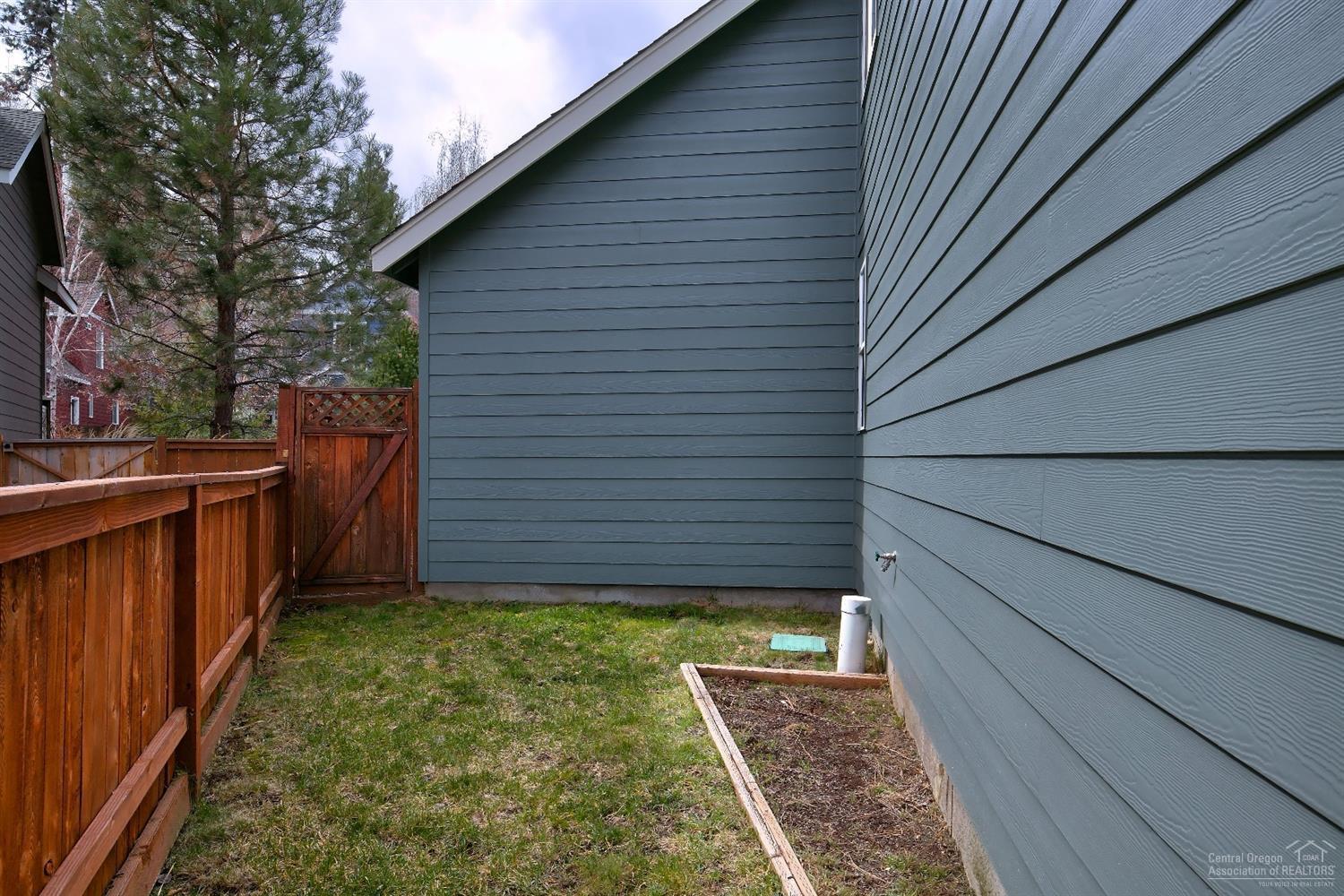 61261 Southwest Brookside Loop Bend, OR 97702 - Photo 17 of 18 Additional Photo