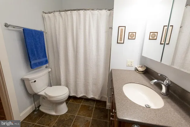 $1,995 | 1043 Washington Street, Reading, PA 19601