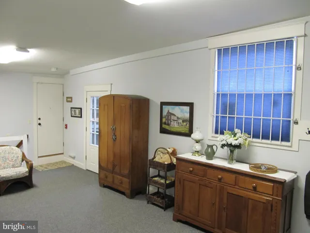 $1,995 | 1043 Washington Street, Reading, PA 19601