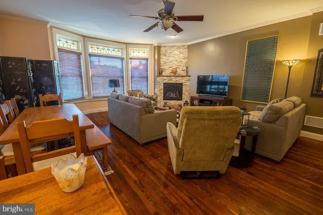 $1,995 | 1043 Washington Street, Reading, PA 19601