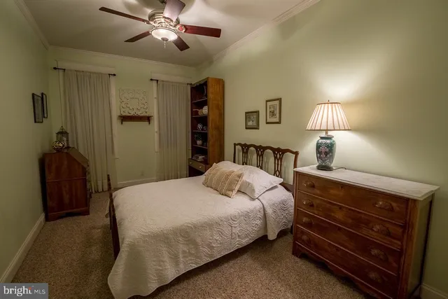 $1,995 | 1043 Washington Street, Reading, PA 19601