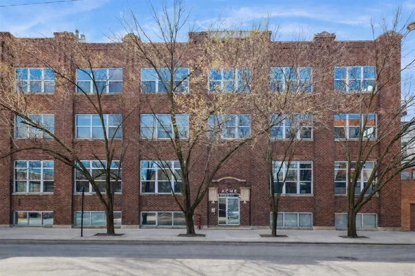 $595,000 | 2201 West Wabansia Avenue, Unit 5, Chicago, IL 60647