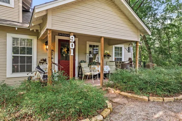 $410,000 | 901 Old State Lane, Denison, TX 75020