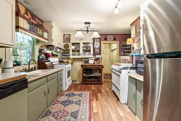$410,000 | 901 Old State Lane, Denison, TX 75020