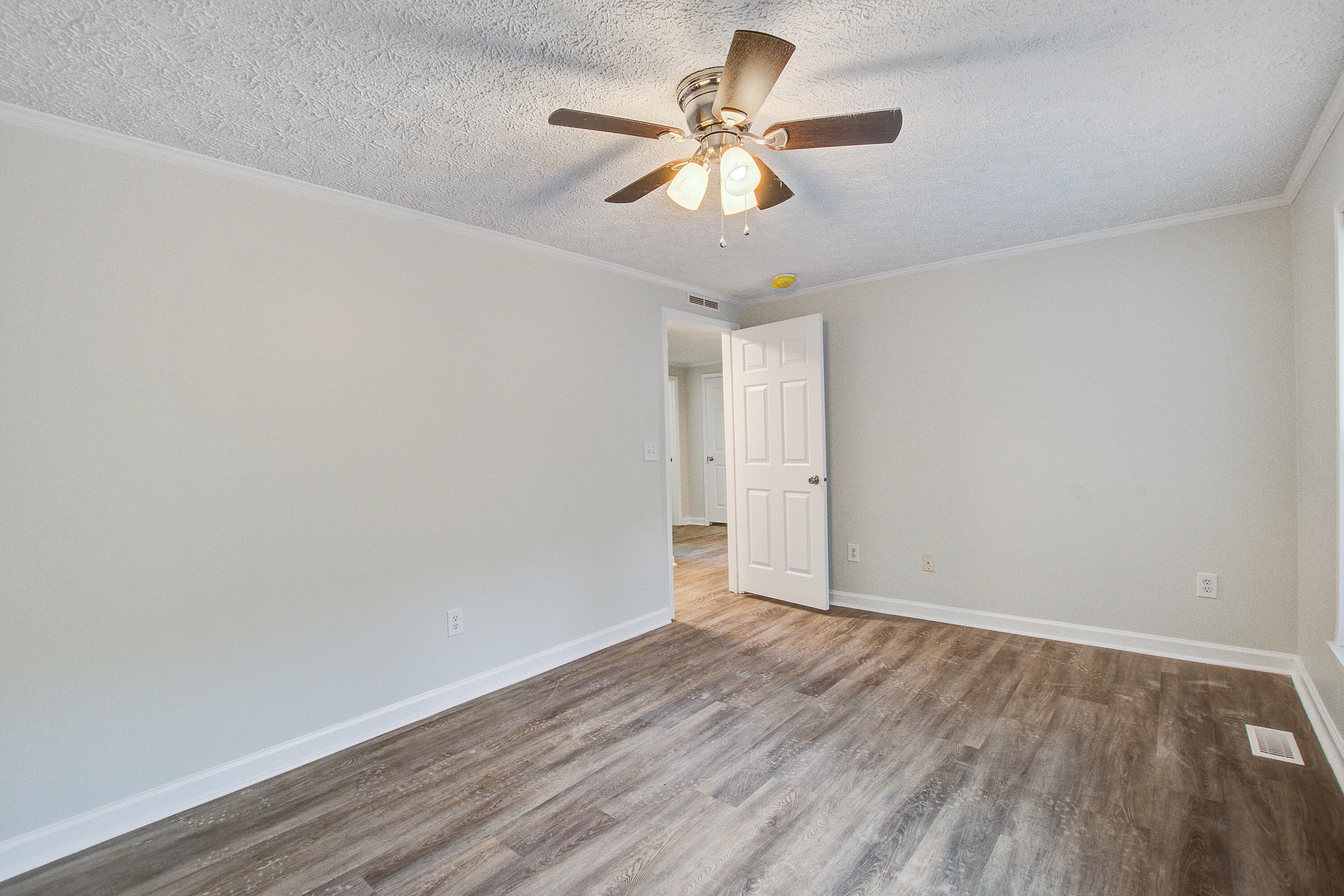 111 County Rd S-18-765 Summerville, SC 29483 - Photo 23 of 31 111 (23)