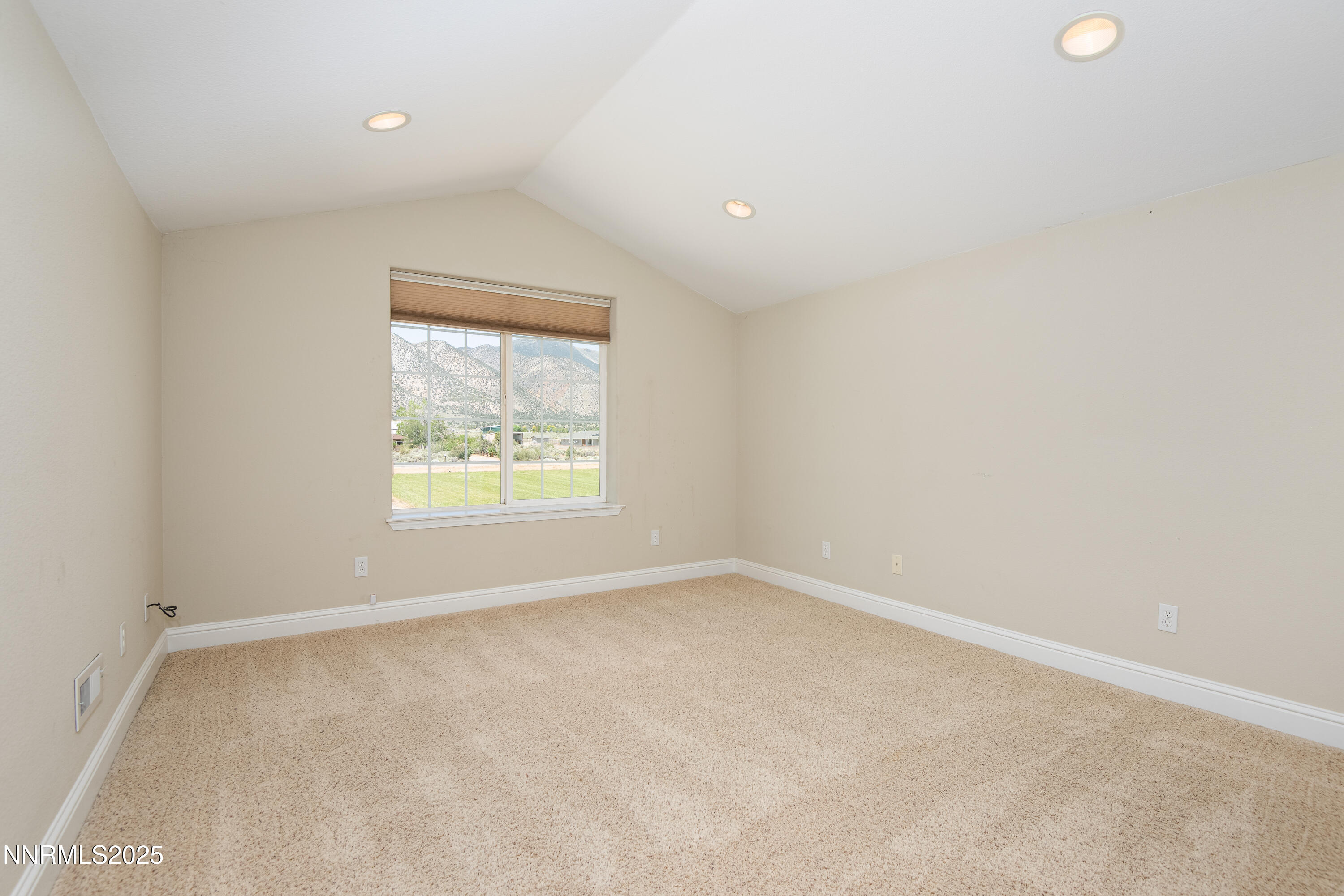 544 Upper Colony Road Wellington, NV 89444 - Photo 20 of 47 an empty room with windows