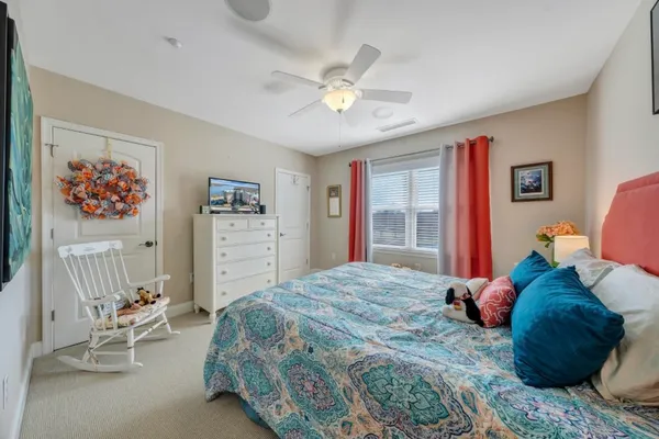 $895,000 | 100 Bridgewater Pointe Place, Unit 403, Moneta, VA 24121