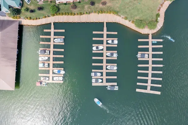 $895,000 | 100 Bridgewater Pointe Place, Unit 403, Moneta, VA 24121