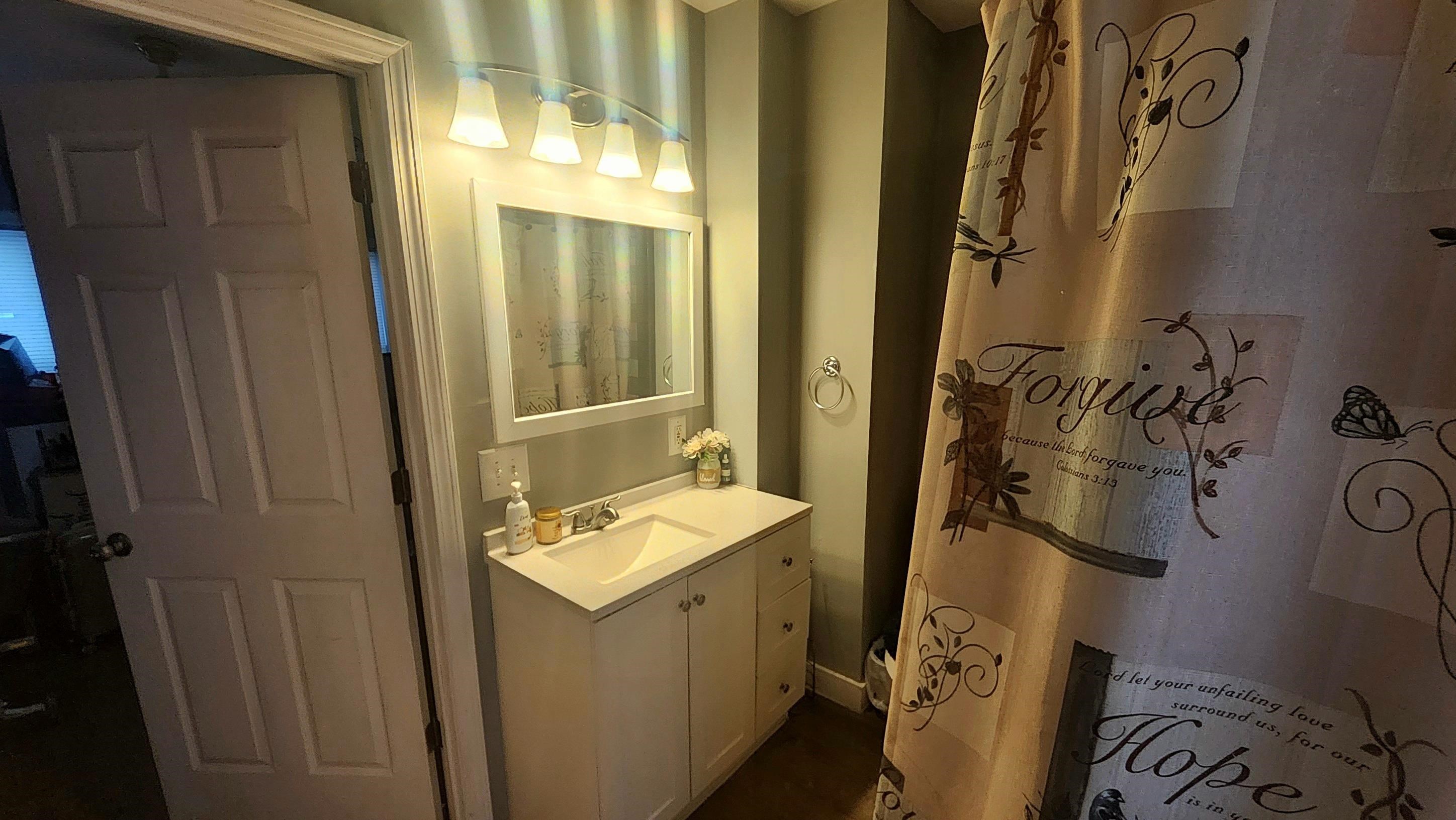 87 Parker Street Manchester, NH 03102 - Photo 10 of 17