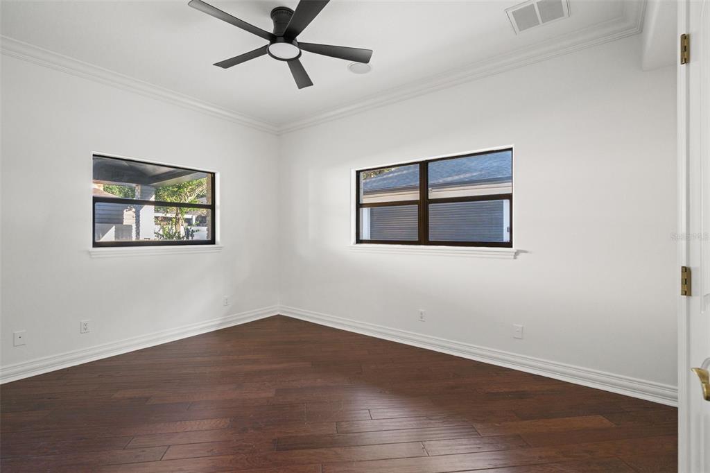 2521 Lake Ellen Drive Tampa, FL 33618 - Photo 26 of 54