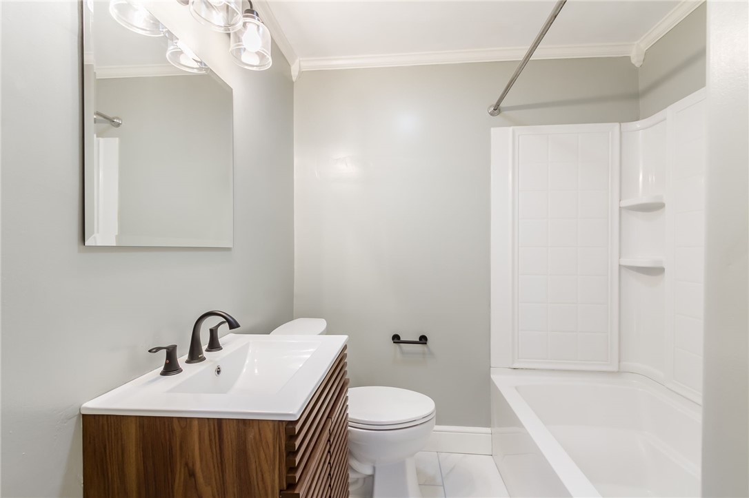345 Colebourne Road Rochester, NY 14609 - Photo 13 of 23 Gallery Image 13