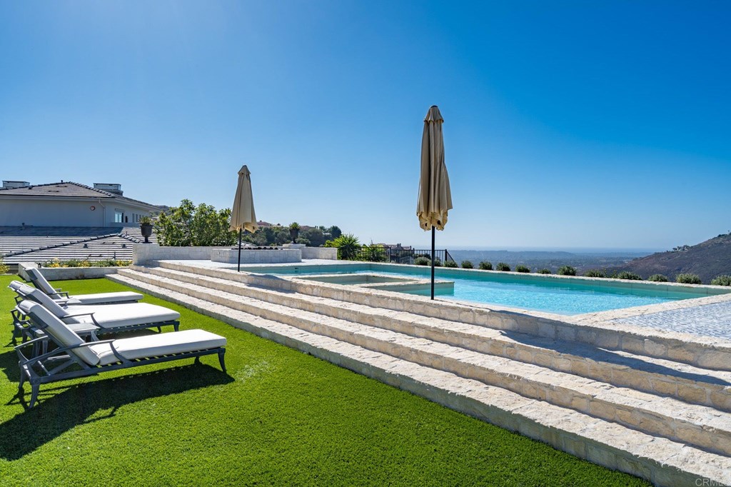 8082 El Cielo Rancho Santa Fe, CA 92067 - Photo 12 of 33