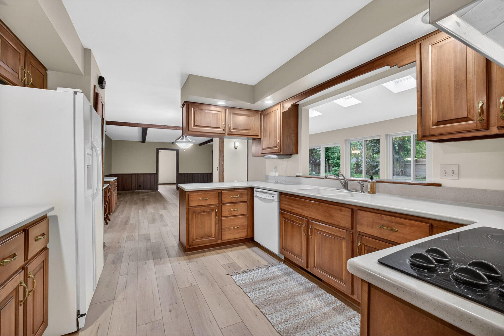 2205 Winding Hill Road Davenport, IA 52807 - Photo 21 of 64