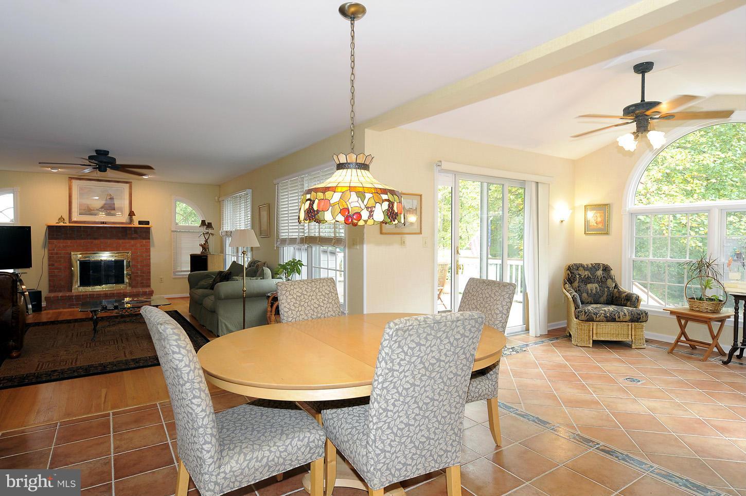 2853 Thornbrook Road Ellicott City, MD 21042 - Photo 9 of 26 Breakfast Area