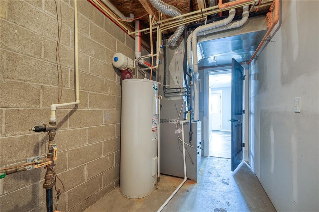 131 Rylie Drive Harmony, PA 16037 - Photo 31 of 34 a view of a walk in closet