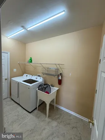 $945,000 | 173 Autumn Wind Court, Warrenton, VA 20186