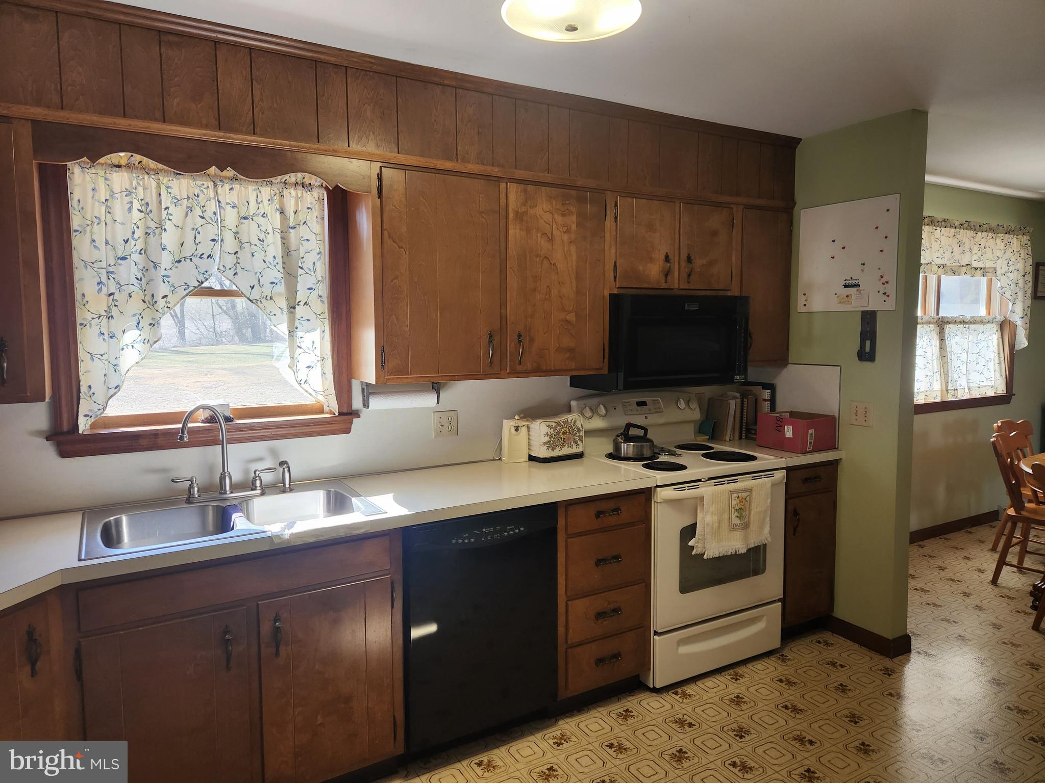 236 Pittsburg Valley Road Conestoga, PA 17516 - Photo 11 of 75