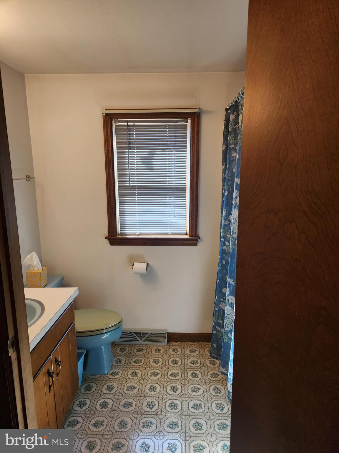 236 Pittsburg Valley Road Conestoga, PA 17516 - Photo 33 of 75 a bathroom with a toilet sink and mirror