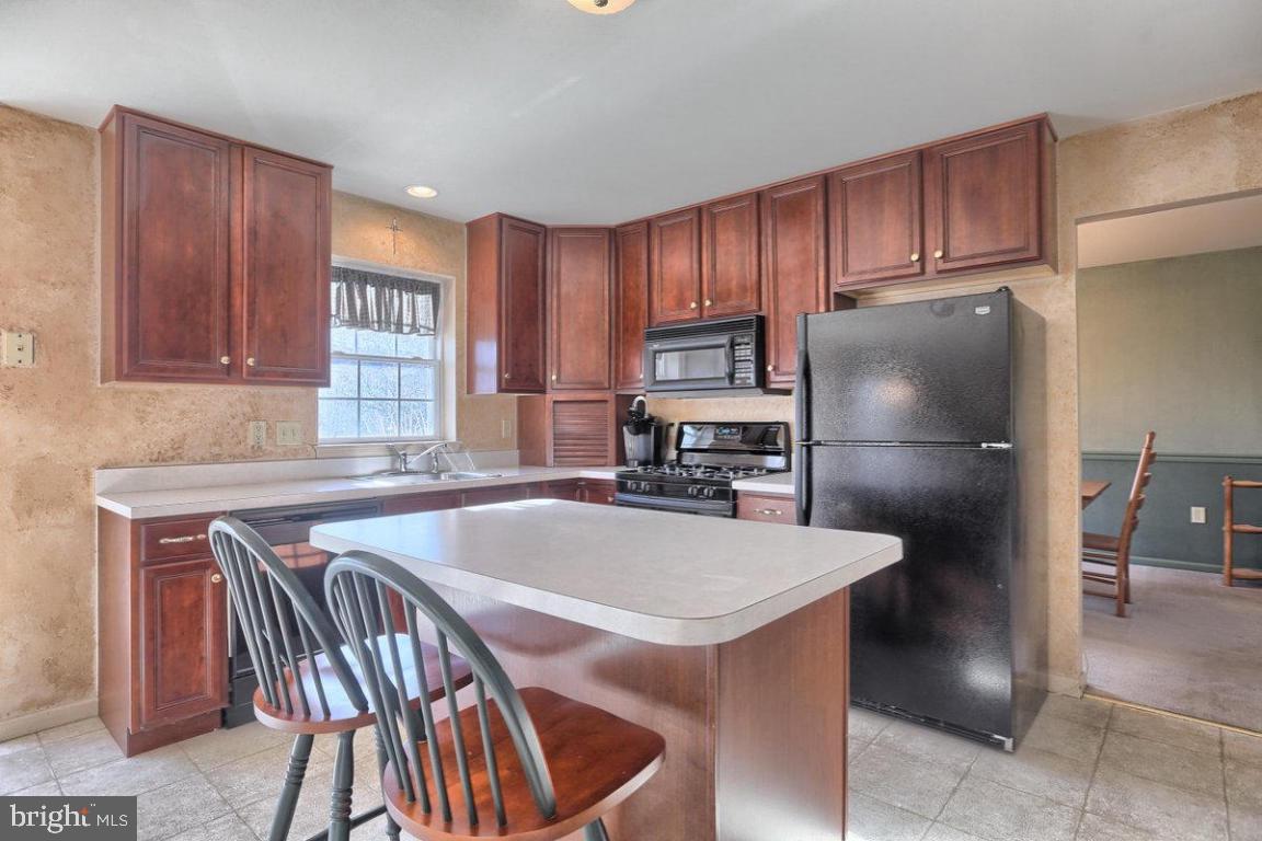 205 Andover Lane Lititz, PA 17543 - Photo 3 of 35