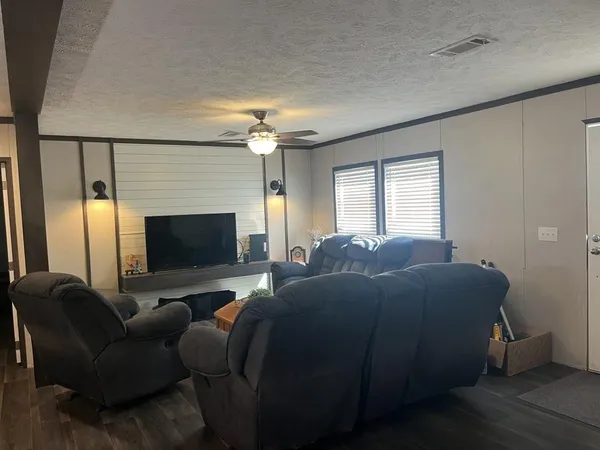 $269,000 | 440 Farm To Market 44, Annona, TX 75550