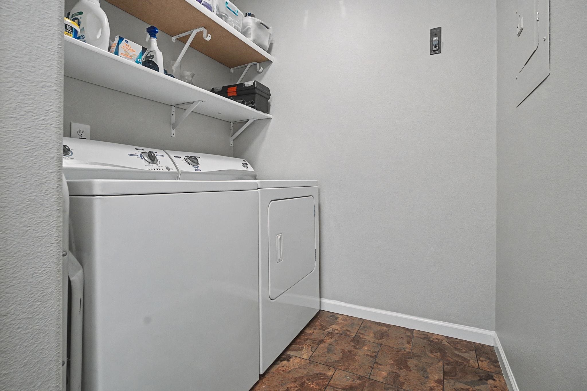 3251 E Road, Unit 72 Clifton, CO 81520 - Photo 16 of 25 a utility room with dryer and washer