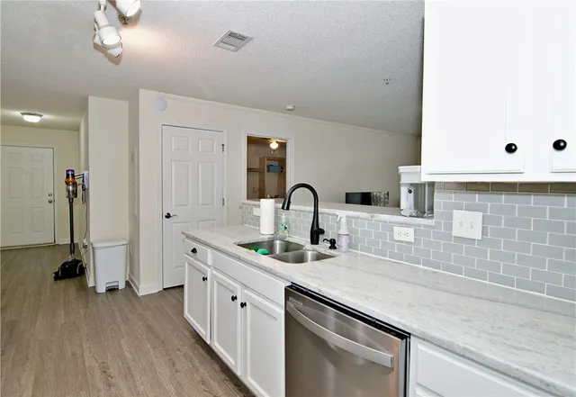 $280,000 | 302 Harts Cove Way, Seneca, SC 29678