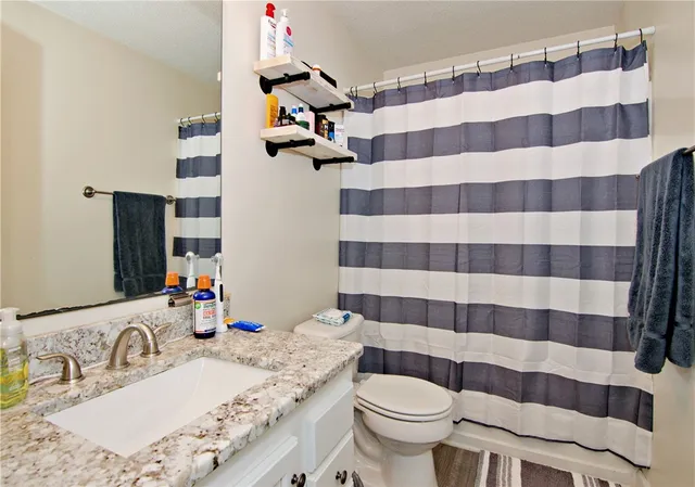 $280,000 | 302 Harts Cove Way, Seneca, SC 29678