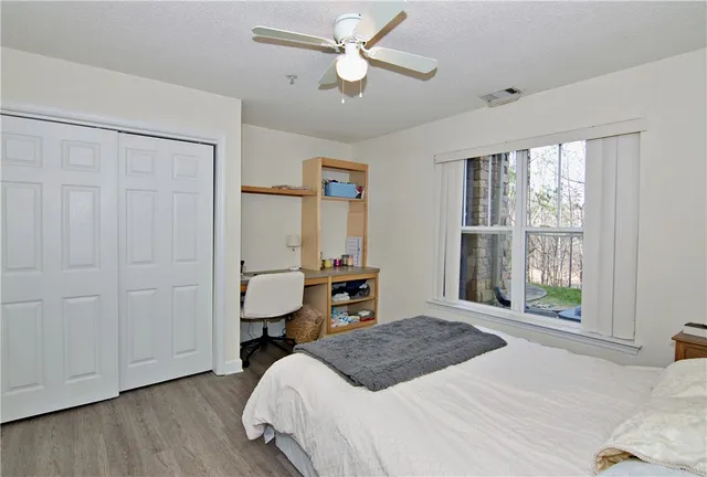 $280,000 | 302 Harts Cove Way, Seneca, SC 29678