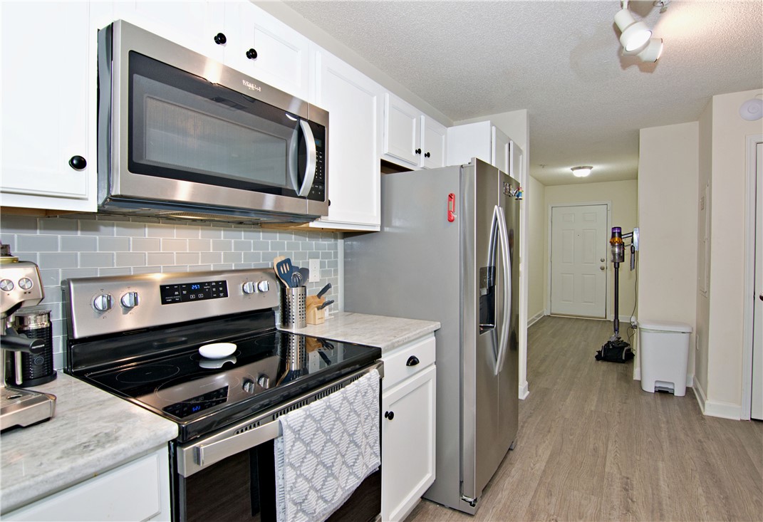 302 Harts Cove Way Seneca, SC 29678 - Photo 9 of 42