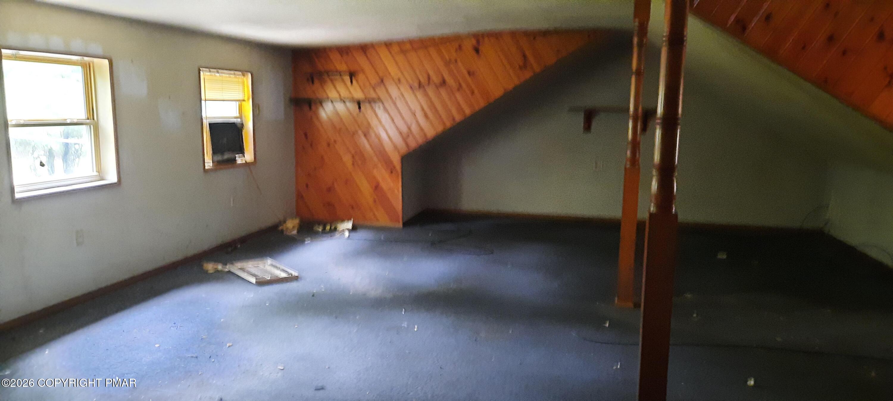 45 Foothill Road Albrightsville, PA 18210 - Photo 17 of 23 2nd flr garage family room