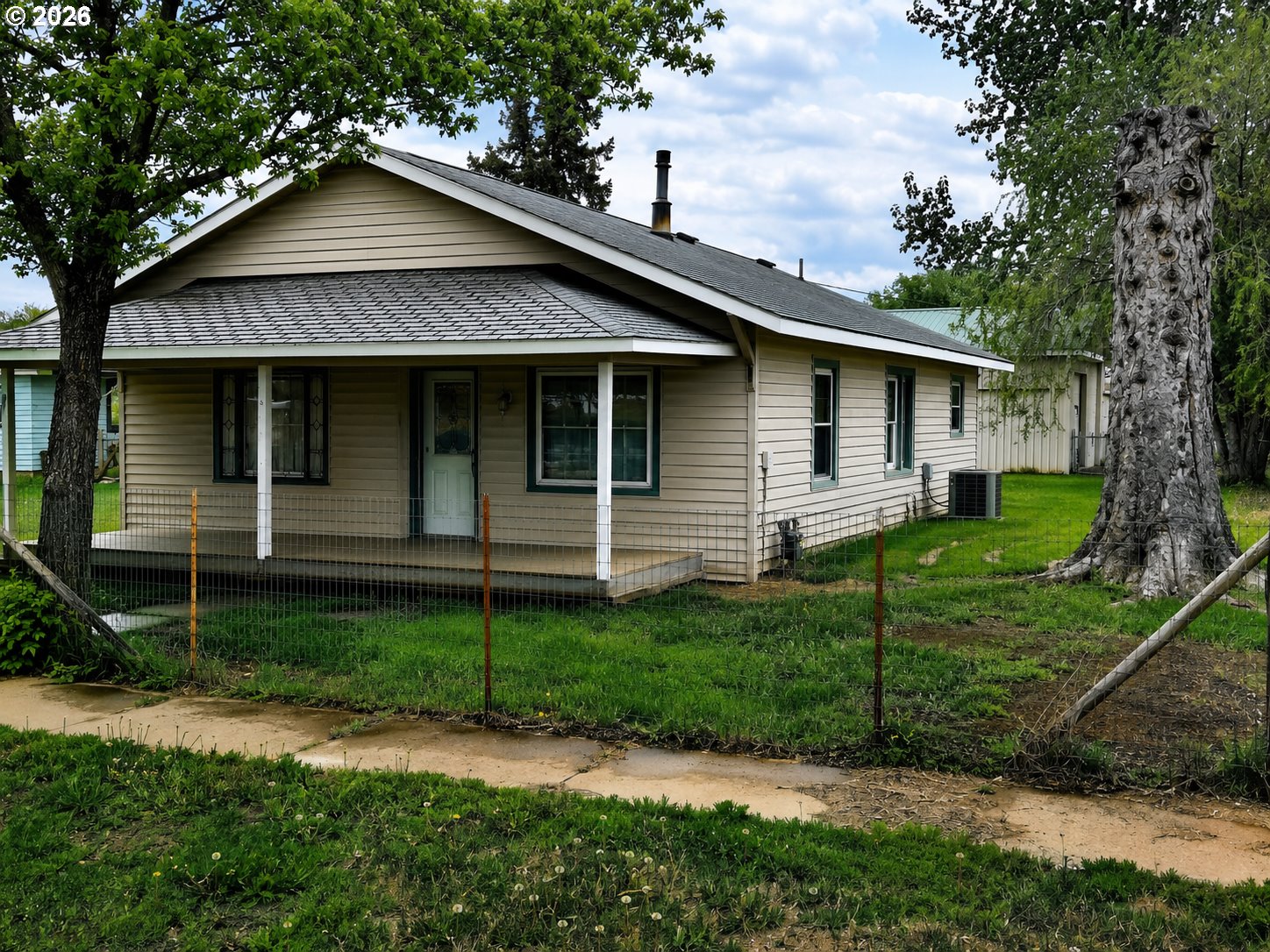 395 Center Street North Powder, OR 97867 - Photo 1 of 21