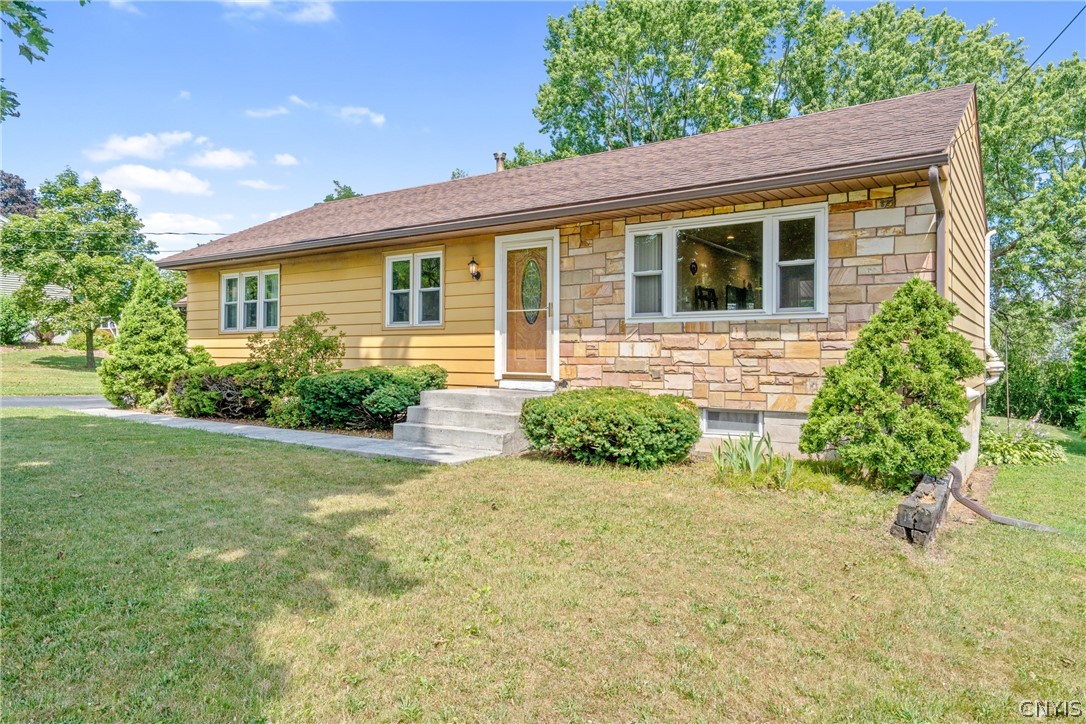 392 Genesee Street Oneida, NY 13421 - Photo 2 of 50 Gallery Image 2