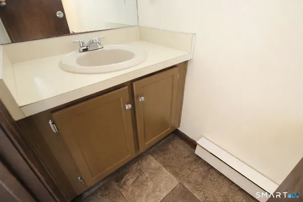 $2,300 | 34 James Street, Unit A, Danbury, CT 06810