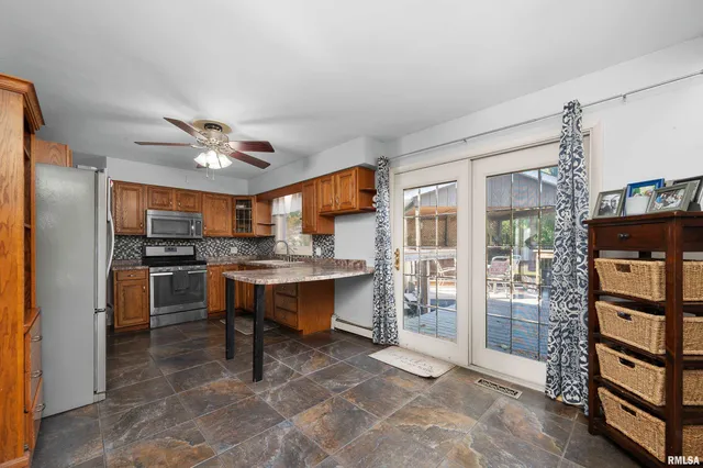 $220,000 | 202 5th Street, Matherville, IL 61263