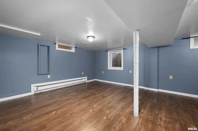 $220,000 | 202 5th Street, Matherville, IL 61263